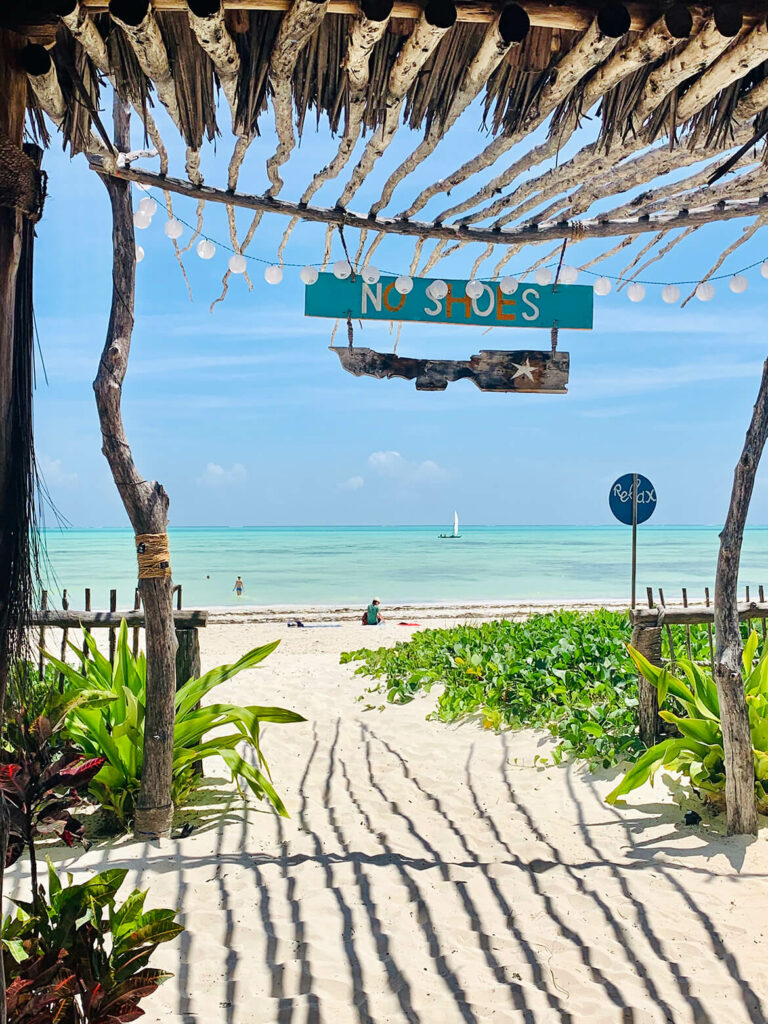 Dlaczego Zanzibar? Plaża woda